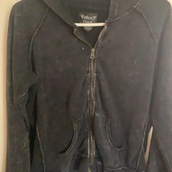 Black Rhinestone Cross Hoodie - Picture 3 of 4